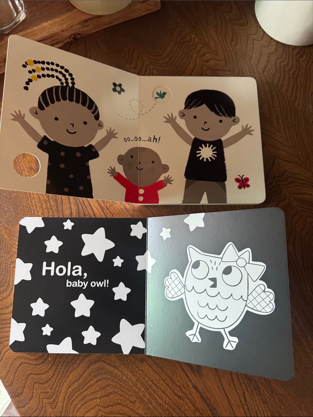 ABC Baby Signs Board Book, Usborne Black & White Books, Finger Puppet Books - Picture 14 of 15
